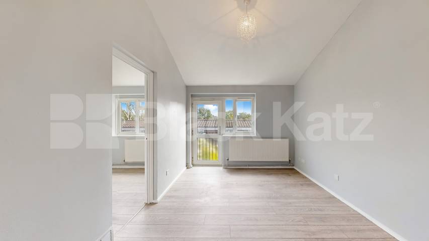 Refurbished 1 bedroom property close to Caledonian Road Tube Bradley Close, Caledonian Road